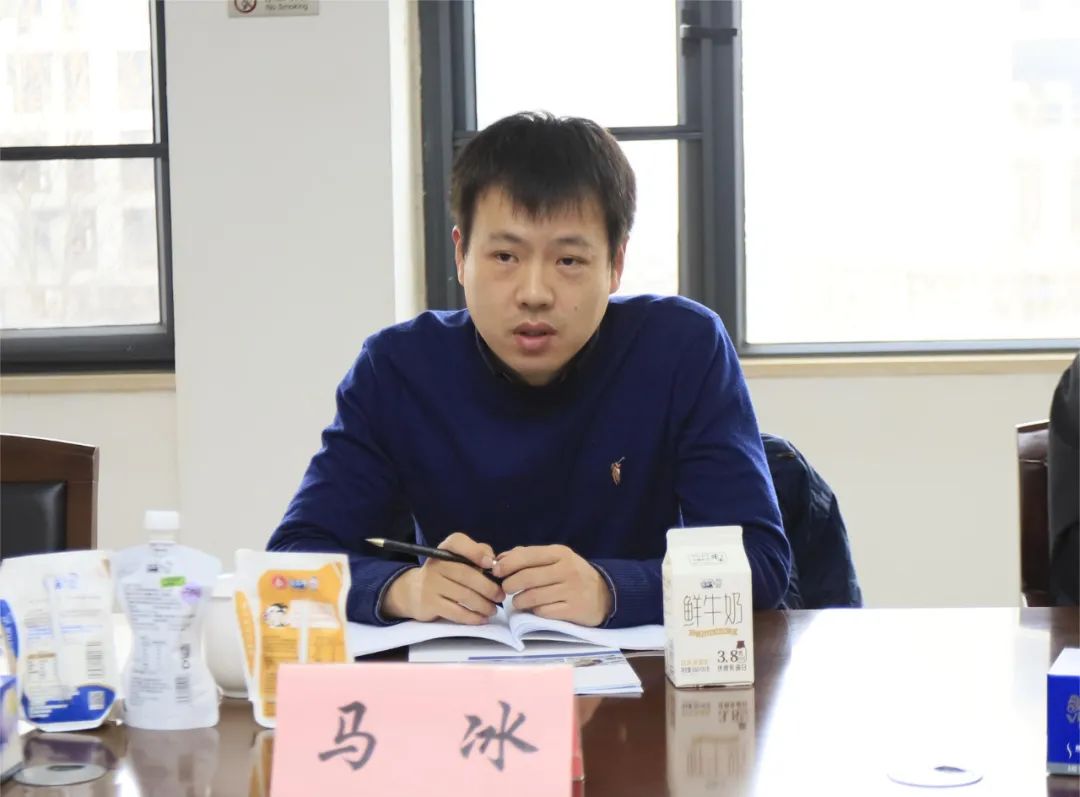 河南省發(fā)展改革委價調(diào)處副處長馬冰一行蒞臨花花牛乳業(yè)集團參觀調(diào)研 河南省發(fā)展改革委價調(diào)處副處長馬冰一行蒞臨花花牛乳業(yè)集團參觀調(diào)研