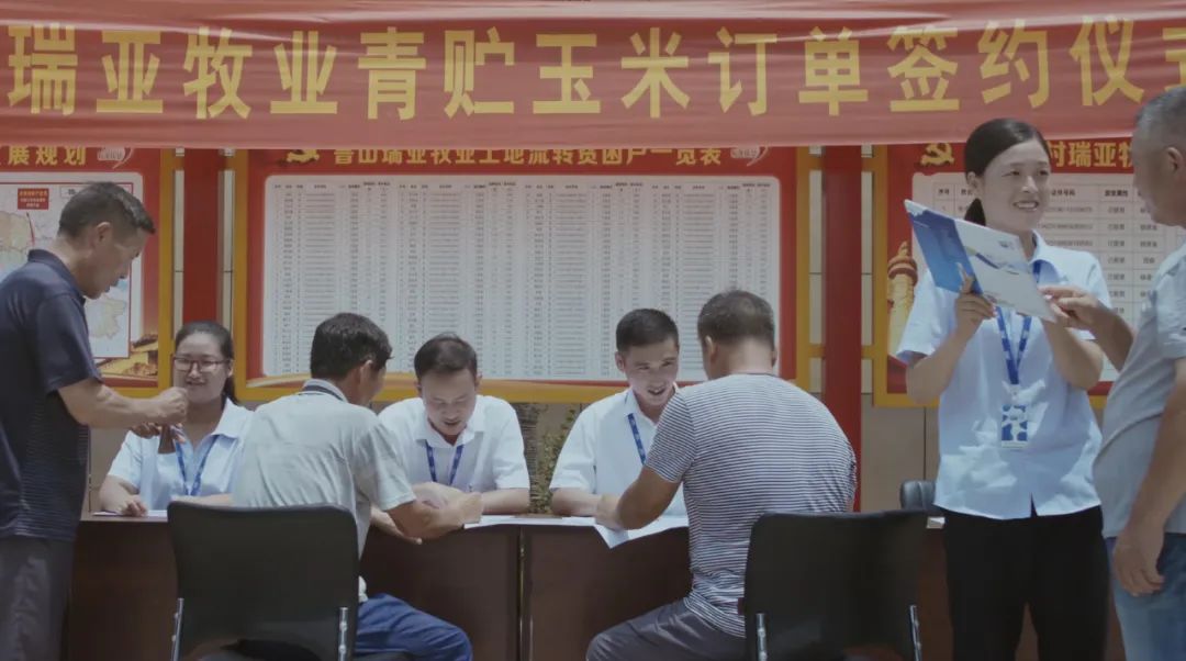 喜報(bào) | 花花牛乳業(yè)集團(tuán)榮獲“2022年度河南省食品行業(yè)履行社會(huì)責(zé)任優(yōu)秀企業(yè)”榮譽(yù)稱號(hào) 喜報(bào) | 花花牛乳業(yè)集團(tuán)榮獲“2022年度河南省食品行業(yè)履行社會(huì)責(zé)任優(yōu)秀企業(yè)”榮譽(yù)稱號(hào)