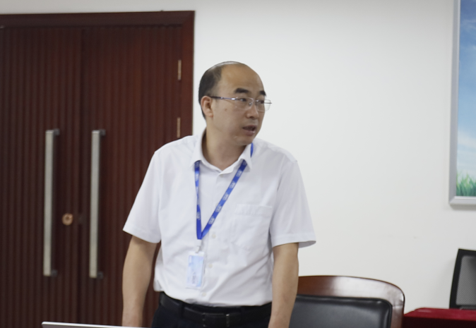 繼往開來 · 再創(chuàng)輝煌 | 花花牛乳業(yè)集團(tuán)召開9月營(yíng)銷、養(yǎng)殖及飼料月度經(jīng)營(yíng)工作會(huì)議