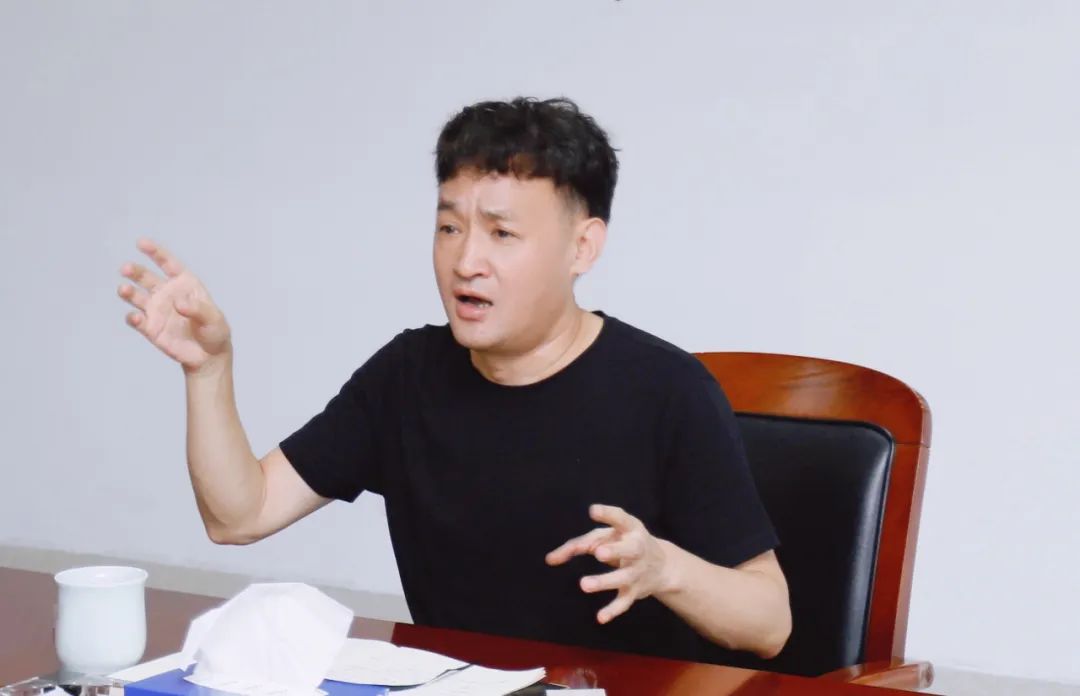 繼往開來 · 再創(chuàng)輝煌 | 花花牛乳業(yè)集團(tuán)召開9月營(yíng)銷、養(yǎng)殖及飼料月度經(jīng)營(yíng)工作會(huì)議