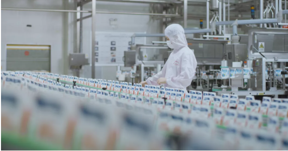 喜報(bào) | 花花牛乳業(yè)集團(tuán)被評(píng)為河南省第二批“兩業(yè)”融合試點(diǎn)單位 喜報(bào) | 花花牛乳業(yè)集團(tuán)被評(píng)為河南省第二批“兩業(yè)”融合試點(diǎn)單位