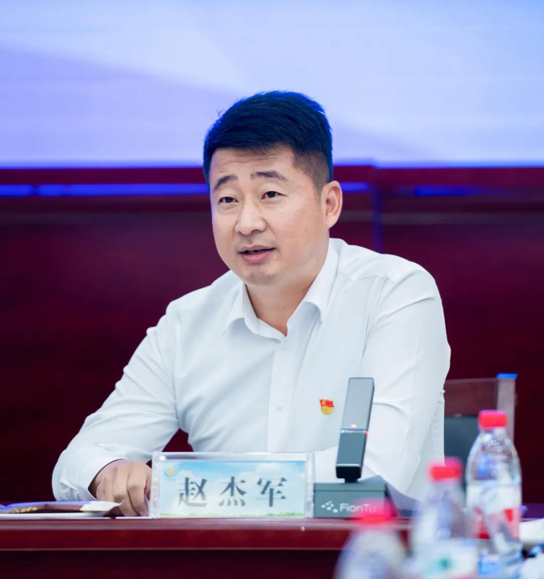 花花牛| 蘭考縣人民政府與蒙牛、花花牛達成戰(zhàn)略合作 助力河南奶業(yè)高質(zhì)量發(fā)展