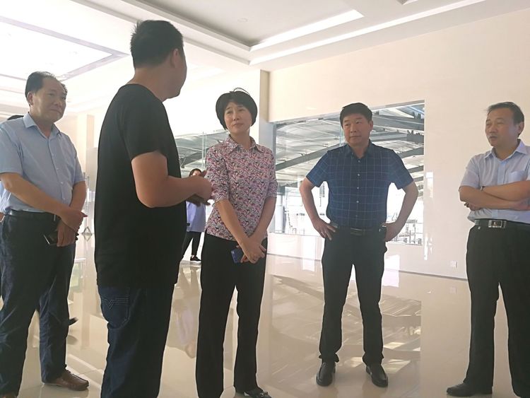 駐馬店市委常委、統(tǒng)戰(zhàn)部長(zhǎng)姚新文 蒞臨花花牛乳業(yè)集團(tuán)總部調(diào)研