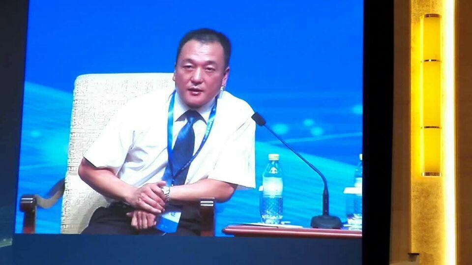 花花牛簽署首屆中國奶業(yè)D20北京宣言 花花牛簽署首屆中國奶業(yè)D20北京宣言