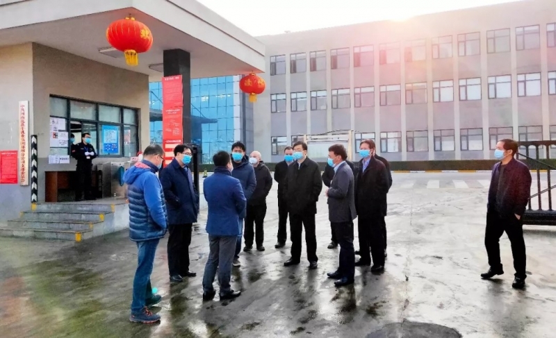 全面復(fù)工 確?！翱挂摺逼陂g百姓所需